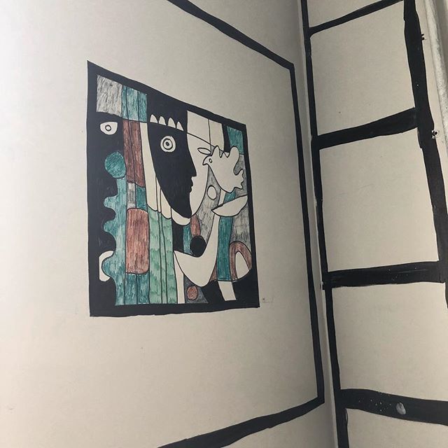 BraidStStudios's tweet photo. I spy a new addition to the sharpie bathroom in the studio! .
.
.
#beautyofbraid #sharpiewall #wallart #100braidst #artiststudio #artistsatwork #bestofficeever https://t.co/KQjTA6gB4m https://t.co/CjL3MA8mW8