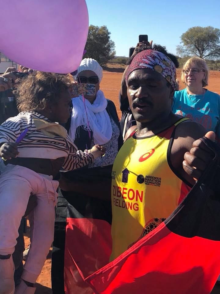 WaltjaPalya's tweet photo. Zibeon Fielding is a 24 year old man from Mimili Community and an Aboriginal Health Worker at 'Local' in the far-north-west region of South Australia on the Anangu Pitjantjatjara Yankingtjara Lands(APY). He just ran a 62Km marathon for Dialysis.
Donate: https://t.co/V6DOZ0o0QN https://t.co/WlpIxWNvCi