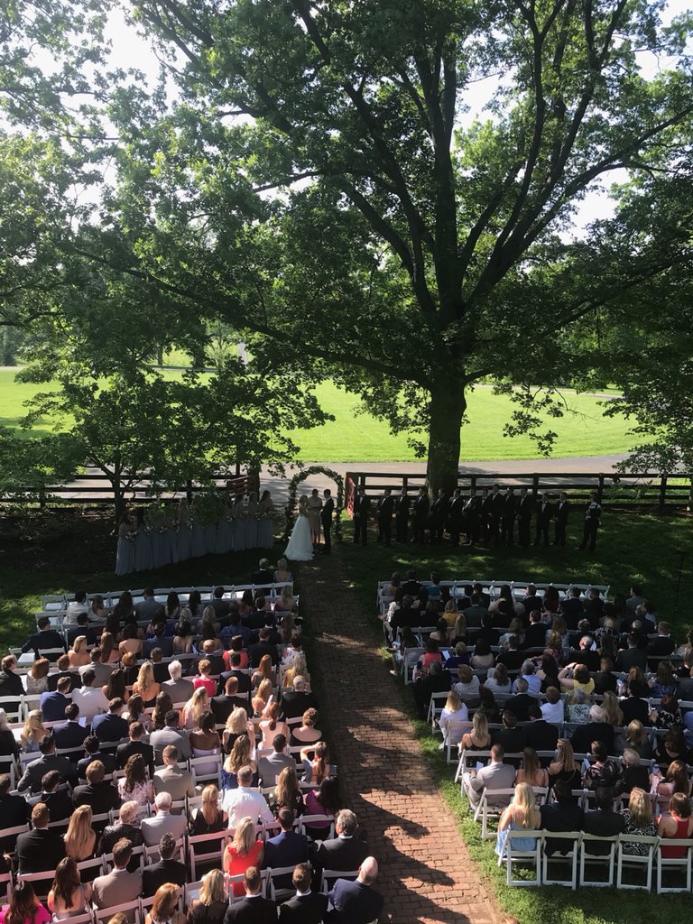 StringsinOne's tweet image. Love playing for this beautiful couple at The Hermitage Farm in Goshen, Ky. #StringsinOne #wedding #beautifulcouple #ceremony