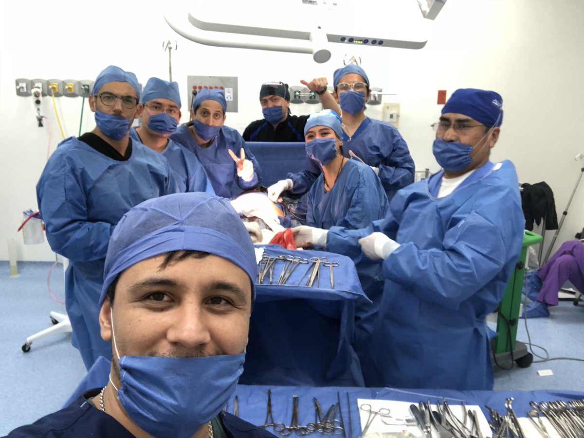 arthur_xtrem's tweet photo. @UrologiaHGM  #nefrectomia https://t.co/l8CdWrLM4y