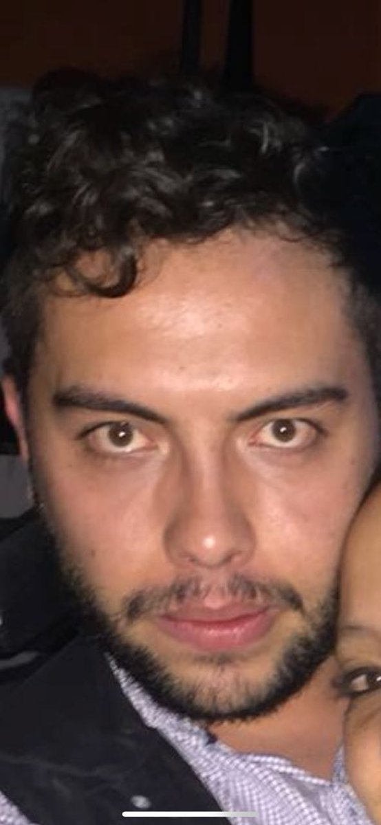 DESAPARECIDO: se busca a Alexis Manuel Gutierrez Orozco. Fue visto por última vez a las 6:30 am subiendo a un taxi en la zona Rosa.
Vestía camisa azul de cuadros, chaleco negro y pantalón obscuro. Si lo han visto favor de comunicarse a 5528605859. #6