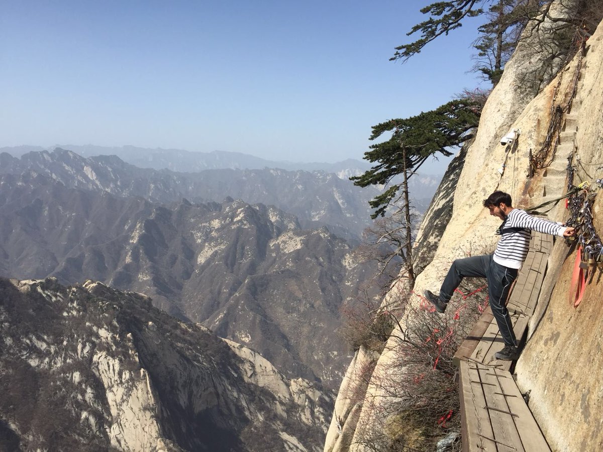 Killerchop111's tweet photo. #excitingwork #amazingtravelopportunities & an #unforgettableexperience. If #workinginChina interests you then PM me. @AstonEnglish1 is a brilliant company with loads of #snazzyroles, #careerprogression and #lotsoffreetime to explore China and learn Chinese! #joinus #RT ๐๐ซ๐จ๐ณ https://t.co/AwCzrjD4QO