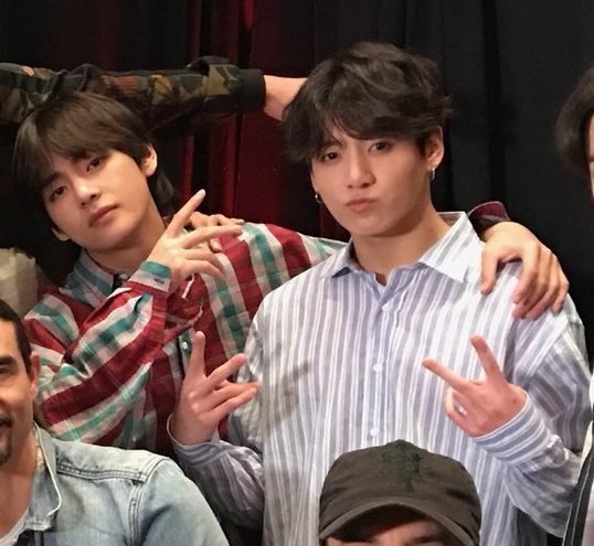 TheTKGlobal's tweet photo. #iVoteBTSBBMAs @BTS_twt https://t.co/KdPBH76lPp