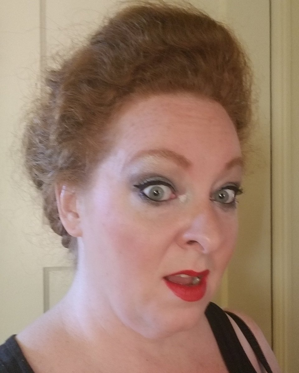 MadameAskew's tweet photo. And it only took an hour to arrange my hair and sundry additions to my visage. One must make do when one's lady's maid lives in Georgia.
#steampunkfashion #anniversarytea #MissingDearChair https://t.co/KMjHW8vPGy