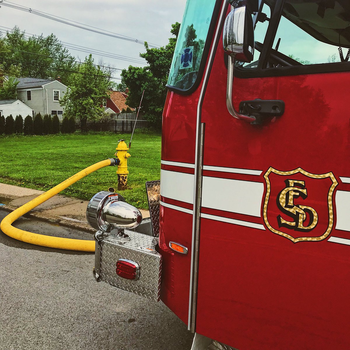 FirstLineLead's tweet photo. Spent part of the morning working with one of our members on the pumper. He wanted to take time to familiarize himself with the Engines.
I give him tremendous credit for seeking to better himself and the department! #Training #FirstLineLeadership #SnydersBravest https://t.co/bqOdw9rnDa