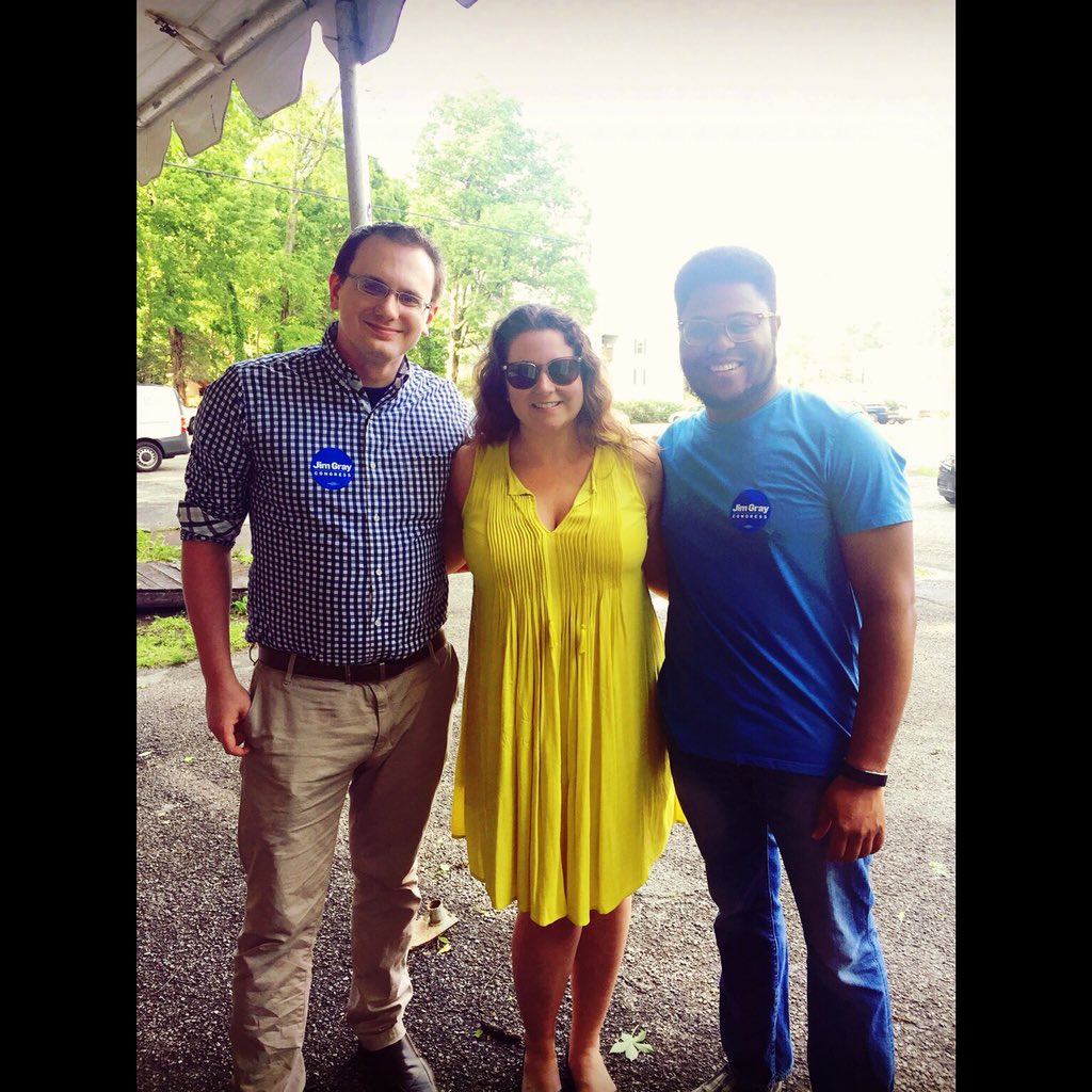 Canvassing with these folks today. Knocking doors for a great candidate <a href="/JimGrayCongress/">Jim Gray</a> to #remixthesix and #repealandreplaceandybarr it starts on Tuesday May 22nd. #GrayForCongress #VoteJimGray #voteblue2018