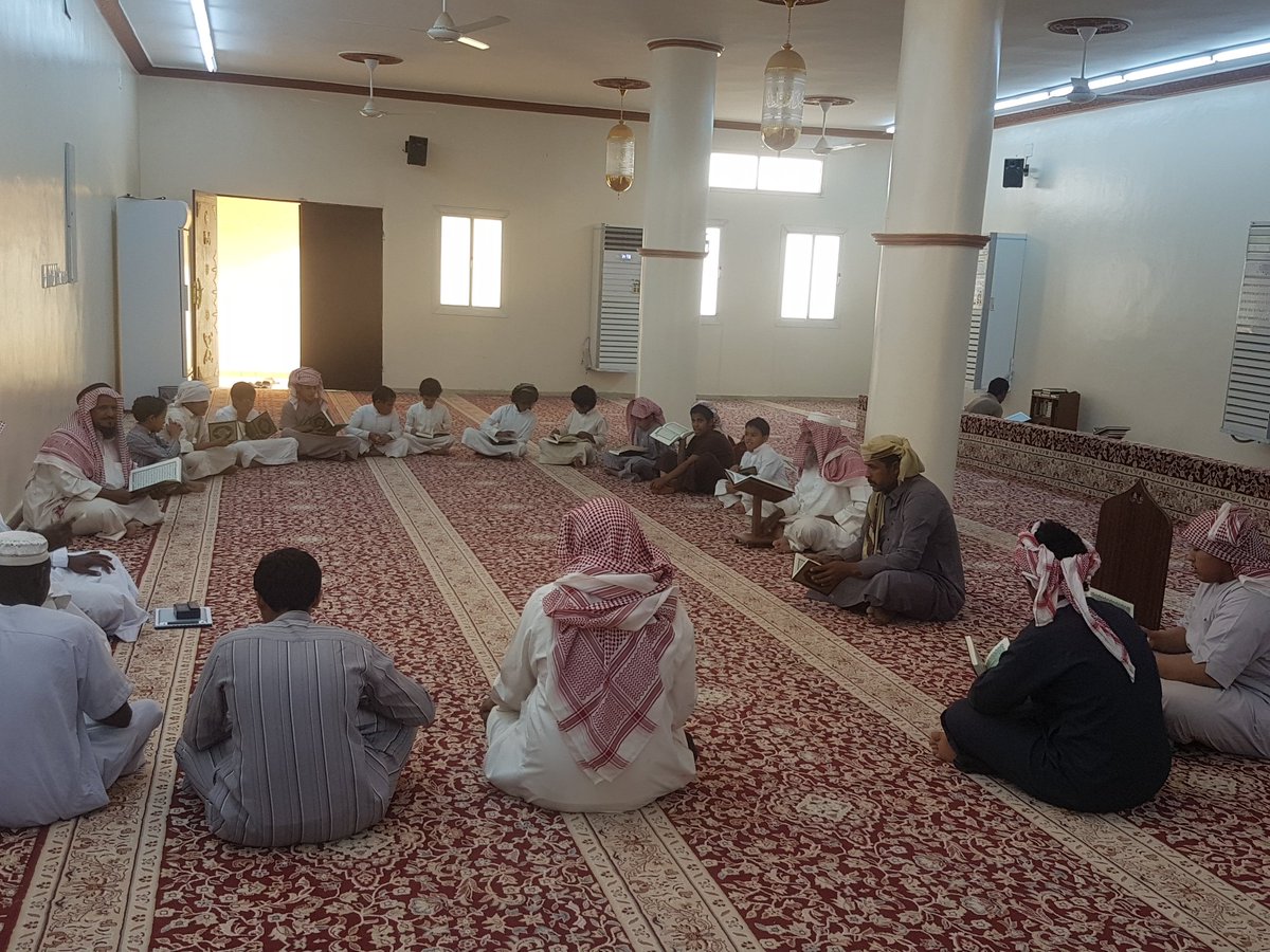 ridaan4's tweet photo. اليوم بداءت البرامج الصيفية لتحفيظ القران الكريم بجامع والدة الشيخ ابراهيم السبيعي في روضة الهضب للكبار والبراعم ، https://t.co/5vfRc0LClw
