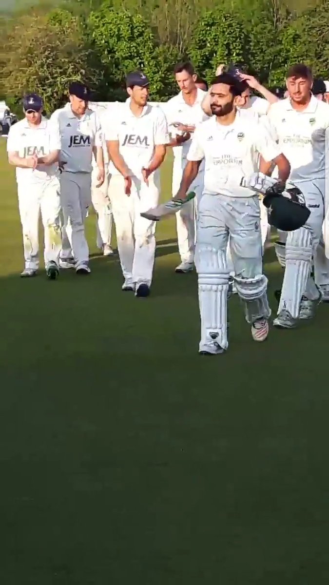 khelshel's tweet photo. .@iamfawadalam25 scored an unbeaten 96 runs for @Clitheroe_CC against Darwen CC in Lancashire League.

#Cricket #KhelShel #Pakistan #England #ClitheroeCC #FawadAlam https://t.co/FFFCamsy1d