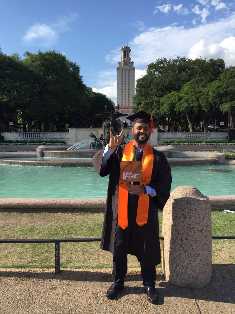 ad1in's tweet image. Proud moment! Congratulations @Currygoddd. #UT18 #cockrellgrad18 @CockrellSchool