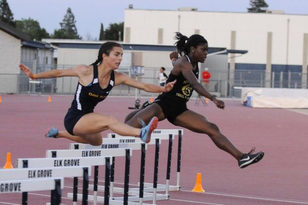 mthstrack's tweet photo. Senior Nia Collins takes home the double winning both the 100 and 300m hurdle titles at the 2018 Sac- Joaquin Section Division 1 Championships #mthstrack #hurdlefactory #mustangtrack #D1champion @EGSportsCorner @SacBee_JoeD @MontereyTrailHS @CoachLawsonSDSU @AztecTF https://t.co/IVjn84l93Z