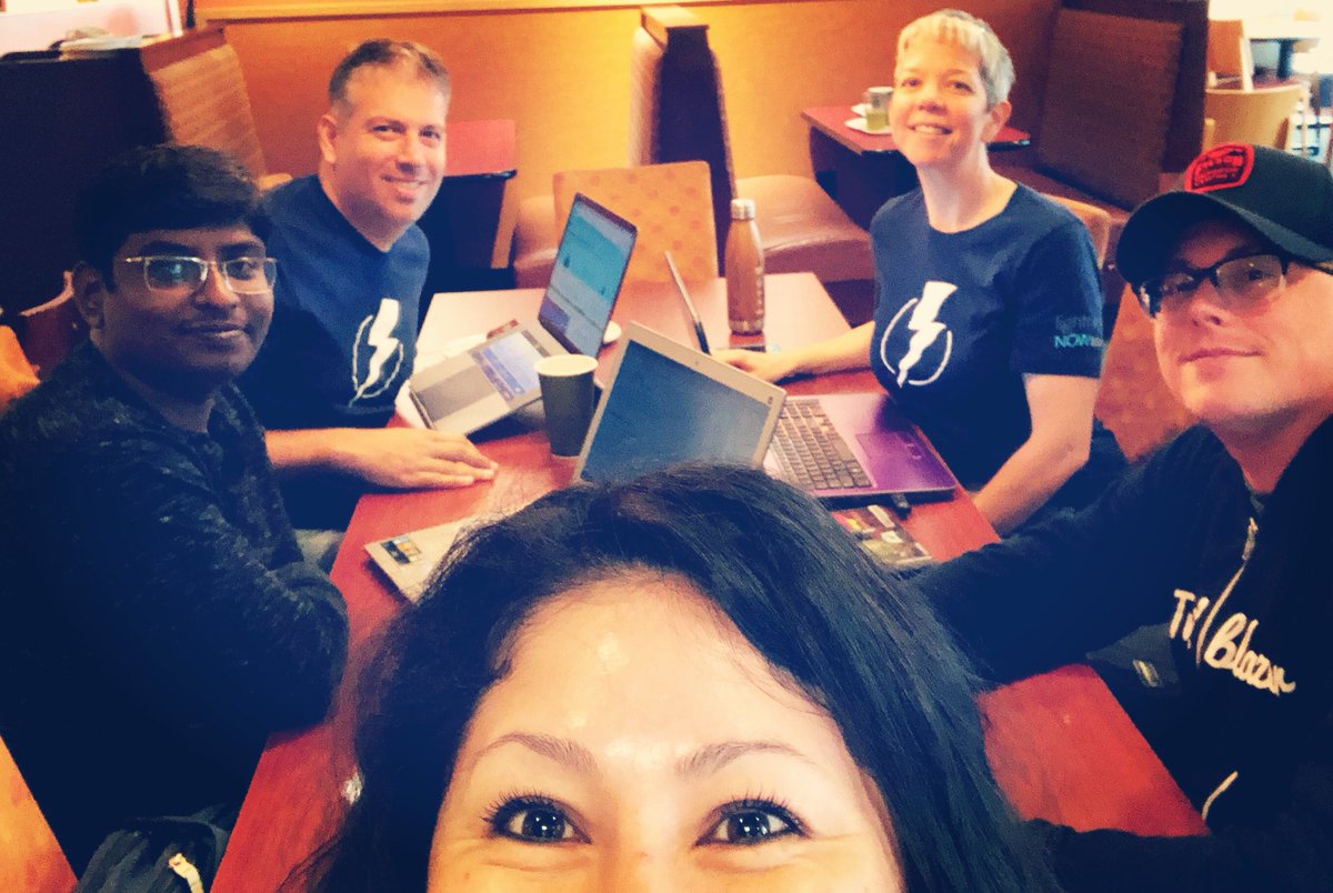 steph_herrera_'s tweet photo. So HAPPY to stop by & join the #SanAntonio #salesforcesaturday #Ohana which was started by @merivistx Cohort 5 grad @claytonmitchem 🤗
I SERIOUSLY learned so much from this #FABULOUS #Foursome 🤗
#AlwaysBeLearning
#VetsRising
#Ohana
#Merivistx ❤️ https://t.co/geKQ80kRNg