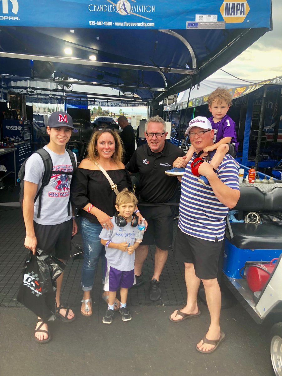 DamonFairchild1's tweet photo. Huge THANK YOU to @MakeAWishKS and @TommyJohnson_Jr for an awesome day at the races! Had a blast and appreciate you making us feel special! GL tomorrow. https://t.co/LdGlh1MFRV