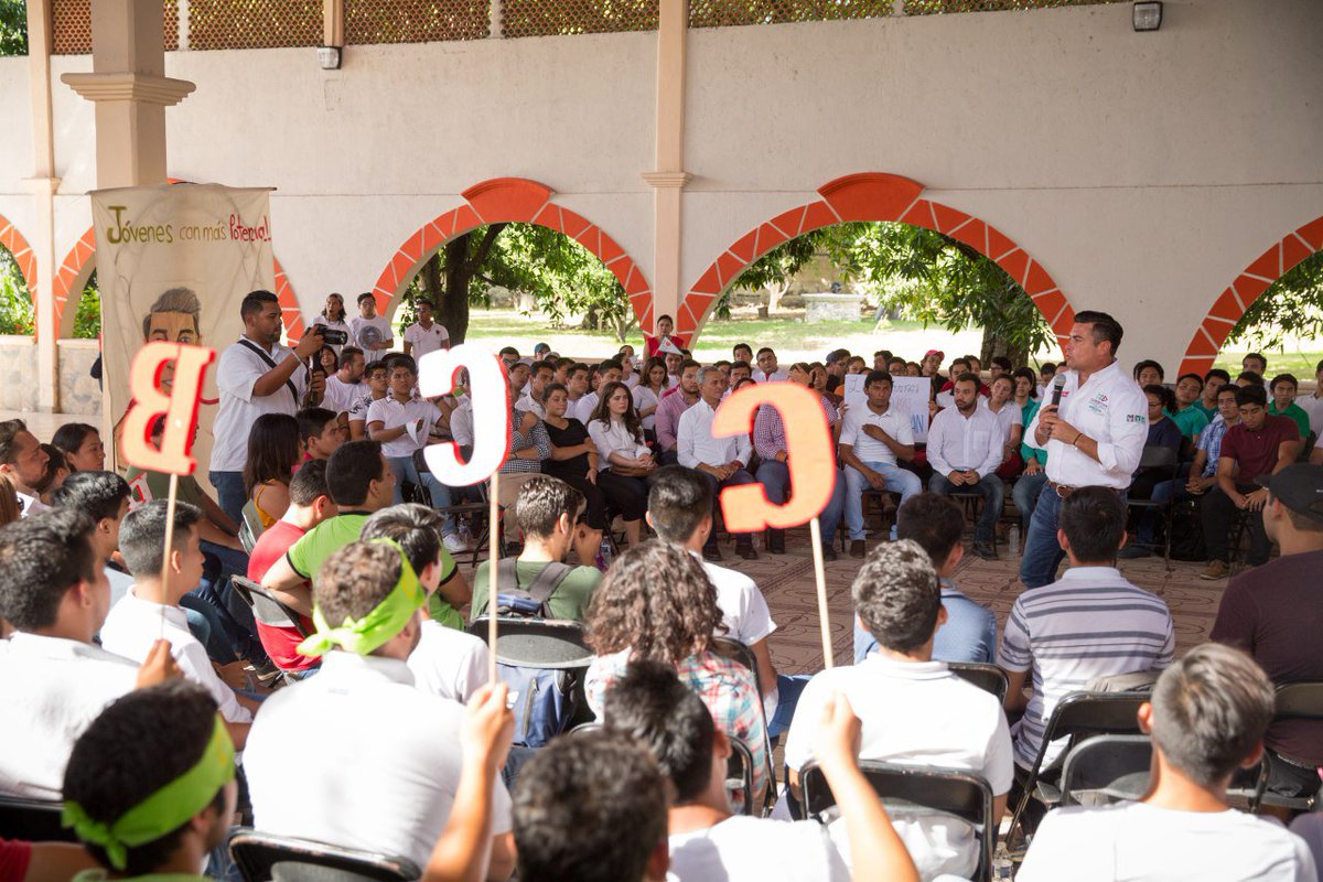 ChrisCastroB's tweet photo. Con los jóvenes impulsaremos el mejor #Campeche de todos los tiempos, ustedes son la pura potencia que necesitamos y vamos a darles las mejores herramientas para lograrlo. https://t.co/KTA72ekpAw