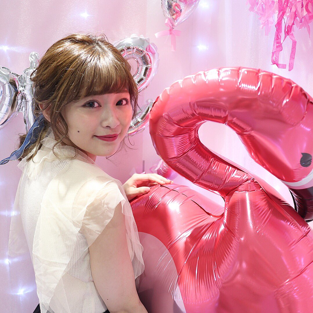 Millea_official's tweet photo. Millea💋りなてぃー着用アイテム
ラフォーレ原宿 Instagramer Market byRハウス ポップアップショップにて店頭入荷中💞
オーガンジーのフリルが可愛い☺️
二の腕細見えトップス❣️
https://t.co/82YtoYlElb
#milleacode #りなてぃー #ラフォーレ原宿 https://t.co/pAOOi3LOde