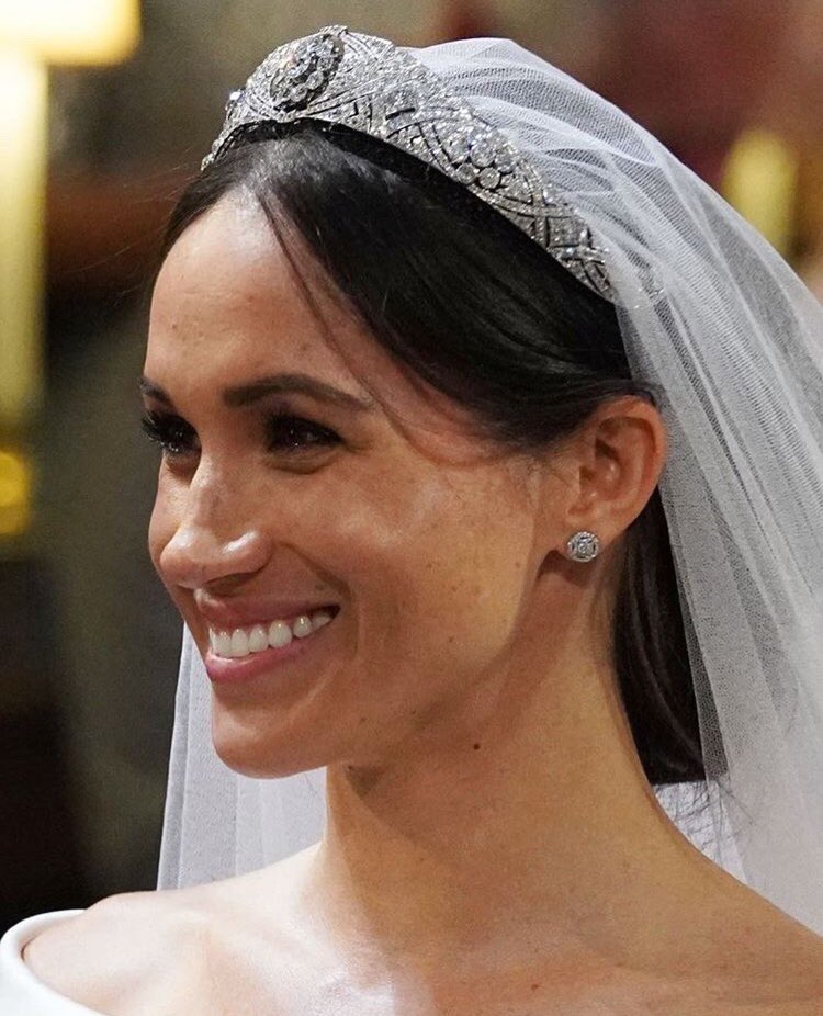 jewelbitsbox's tweet photo. We loved Meghan Markle’s #RoyalWedding looks... which one was your favorite? 

#theRoyalWedding #MeghanMarkle #PrinceHarry https://t.co/92C7LyTQnk