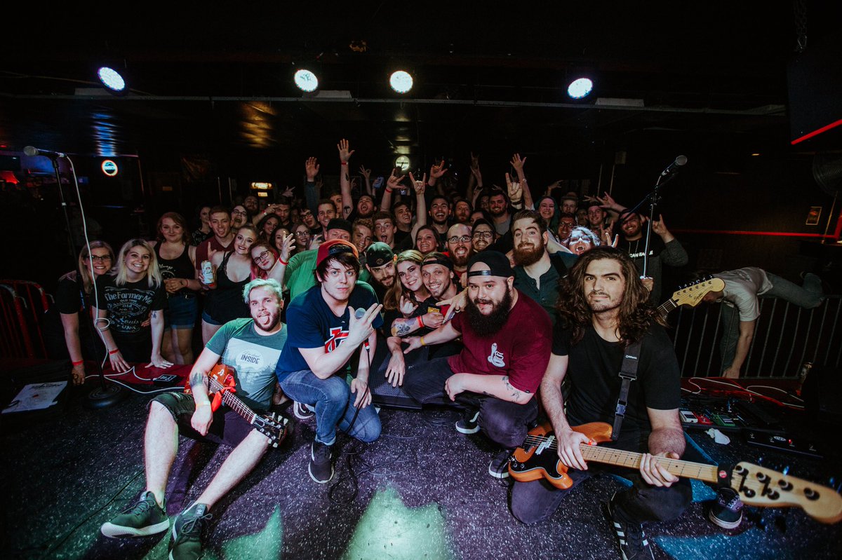 TheFormerMe's tweet photo. What a night. Thank you guys so much. 

📸: @KelynOfficial_ https://t.co/mW9LQ9OW9H