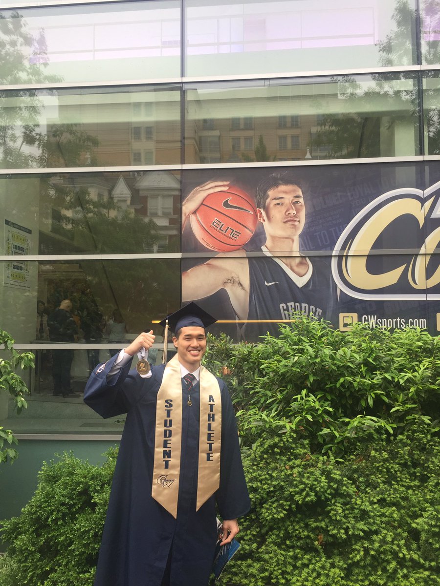 Yuta Watanabe 渡邊 雄太 George Washington Universityを今日卒業しました 楽しいこと苦しい事たくさんありましたが 本当にこの大学で4年間を過ごす事ができて幸せでした T Co Mmw75u60wo Twitter Yuta Watanabe 渡邊 雄太 George Washington Universityを今日卒業しました 楽しいこと苦しい事たくさんありましたが 本当にこの大学で4年間を過ごす事ができて幸せでした T Co Mmw75u60wo Twitter
