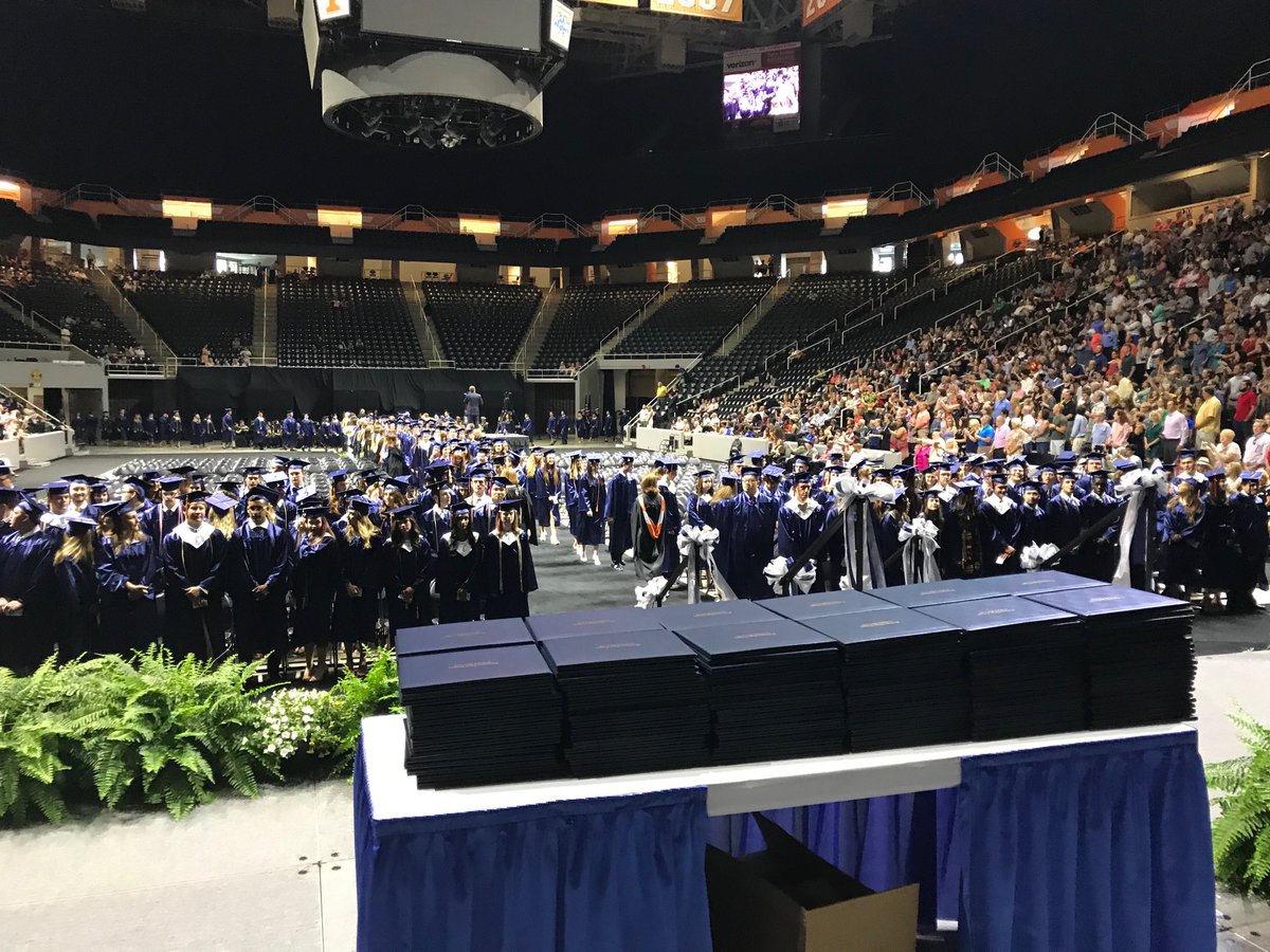 CHickman52's tweet photo. The Admirals are on the move. Graduation begins! https://t.co/gDeVpb7M0P