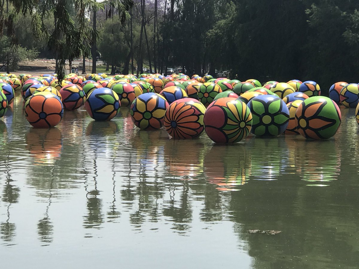 CABEBEBILINGUAL's tweet photo. #artfloat https://t.co/Vt9RF37ImB