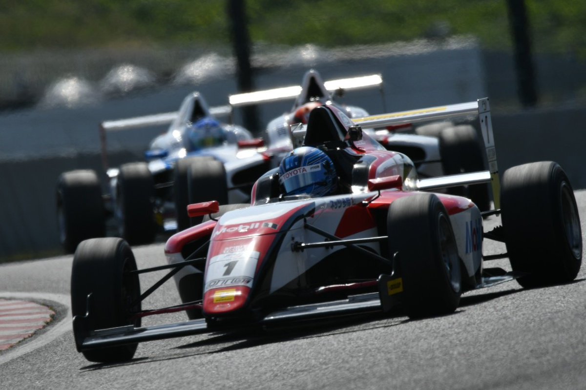 Tadashi Iida Fia F4レース2 凄いトップバトル 後方で大クラッシュ ヽ Illﾟdﾟ ﾉ Fiaf4 鈴鹿300km