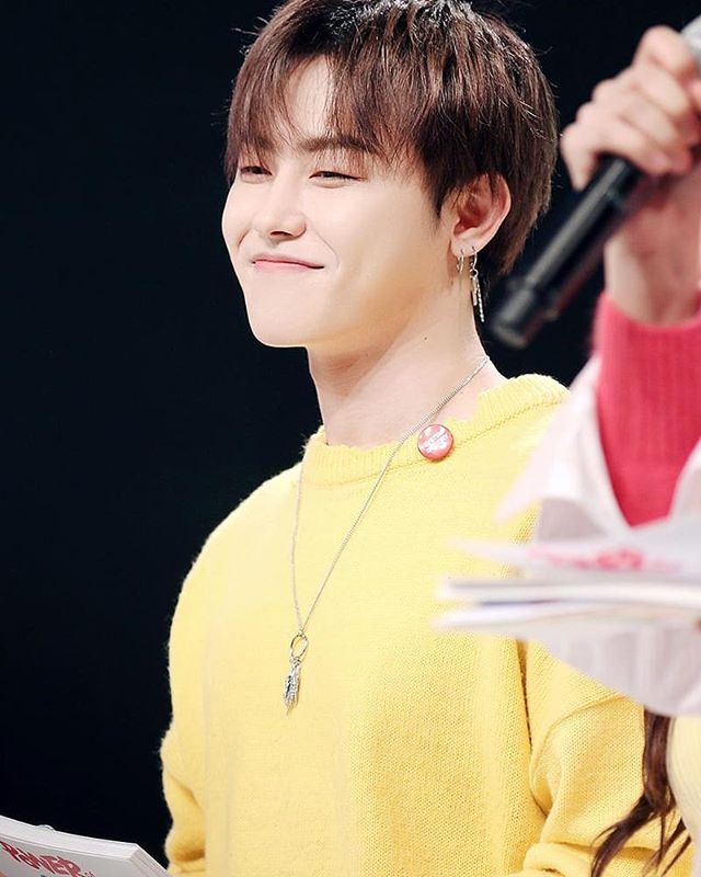 allzikwon's tweet photo. Zikwon in yellow #zikwon #ukwon #zico #aesthetic https://t.co/FbMXlqFdxv