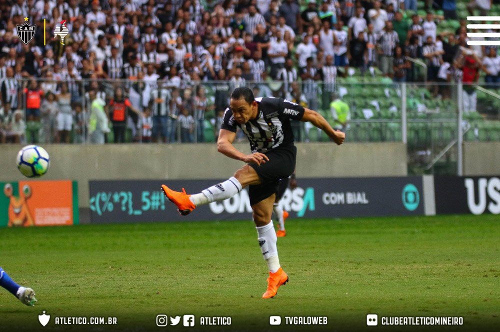 Roliveirar09's tweet photo. Vitória importante hoje. Bom trabalho de todos.

 #aquiégalo #galo
👊💪#RO9 https://t.co/qvgVb9Y7p1