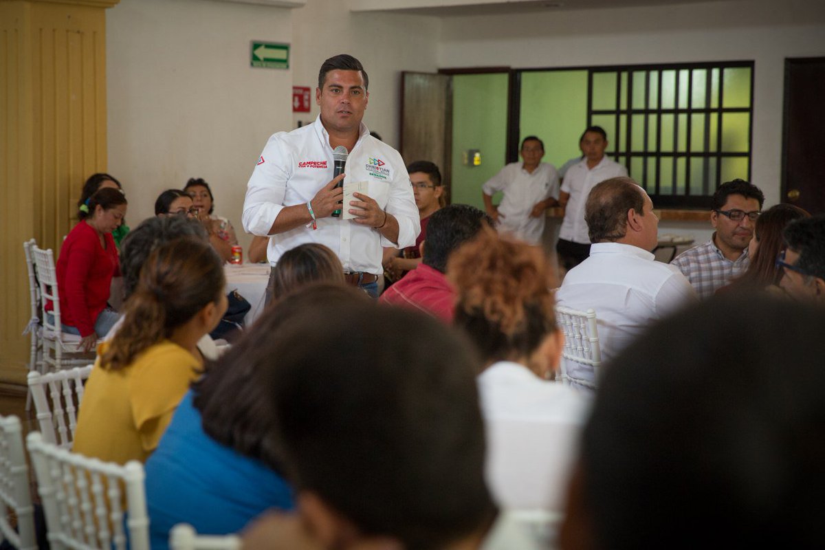 ChrisCastroB's tweet photo. Tuvimos una gran reunión con el Colegio de Psicólogos, escuchamos las necesidades que tienen en cuestiones laborales y trabajaremos juntos para dar soluciones viables.

Mantedré siempre la cercanía con la gente de todos los sectores. https://t.co/WD0PgLp71w