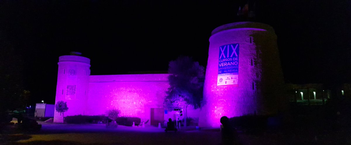 Alcazaba de Almería y castillo de Santa Ana en Roquetas de Mar iluminados por las E.I.I. #unitedwestand2018 #worldibdday2018
