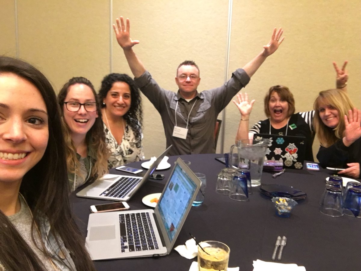 MissSLopes's tweet photo. @achievethecore Met a great group of people from New Jersey here in Denver! #CoreAdvoates @LinnehanReads @JohnFritzky @Xanth_K @amvansickle https://t.co/kFINebdn0b
