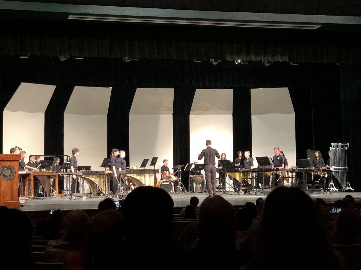 dawsonbands's tweet photo. Combined @GeorgeDawsonMS and @cmsdragonband 7th grade! https://t.co/vH04ZwU8PO