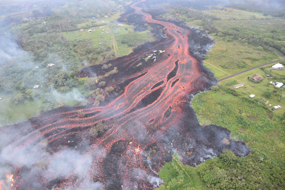 キラウエア火山のアア溶岩とパホイホイ溶岩 Togetter キラウエア火山のアア溶岩とパホイホイ溶岩 Togetter