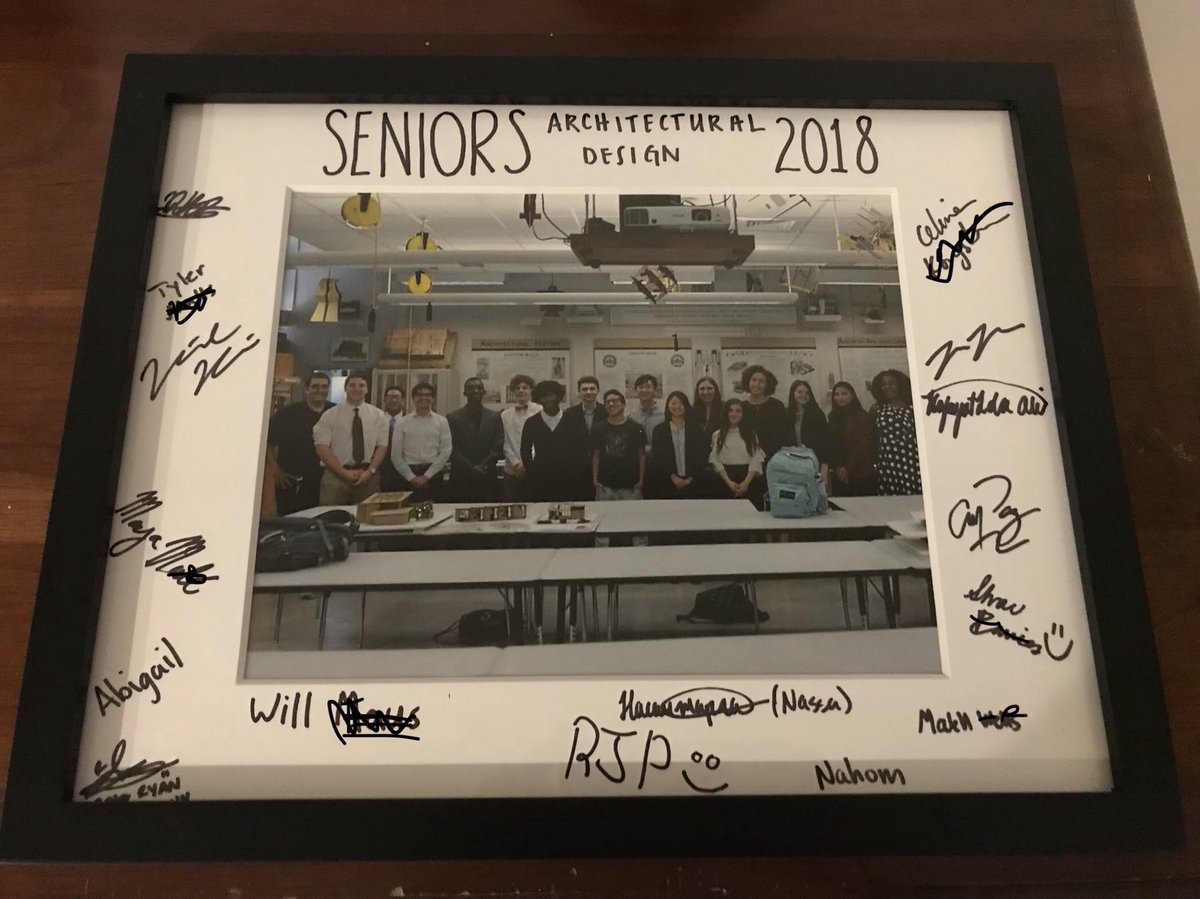 hcpss_ArchAtARL's tweet photo. Shoutout to ADA Class of 2018 for this amazing amazing gift. I will miss them dearly, but here at the ARL we don’t do “goodbye’s”, we do “see you soon’s”. Looking forward to seeing the great stuff they do in the future. ARL surely is something special. #ARLROX @HCPSS @hcpss_arl https://t.co/g5YG3KPJeM