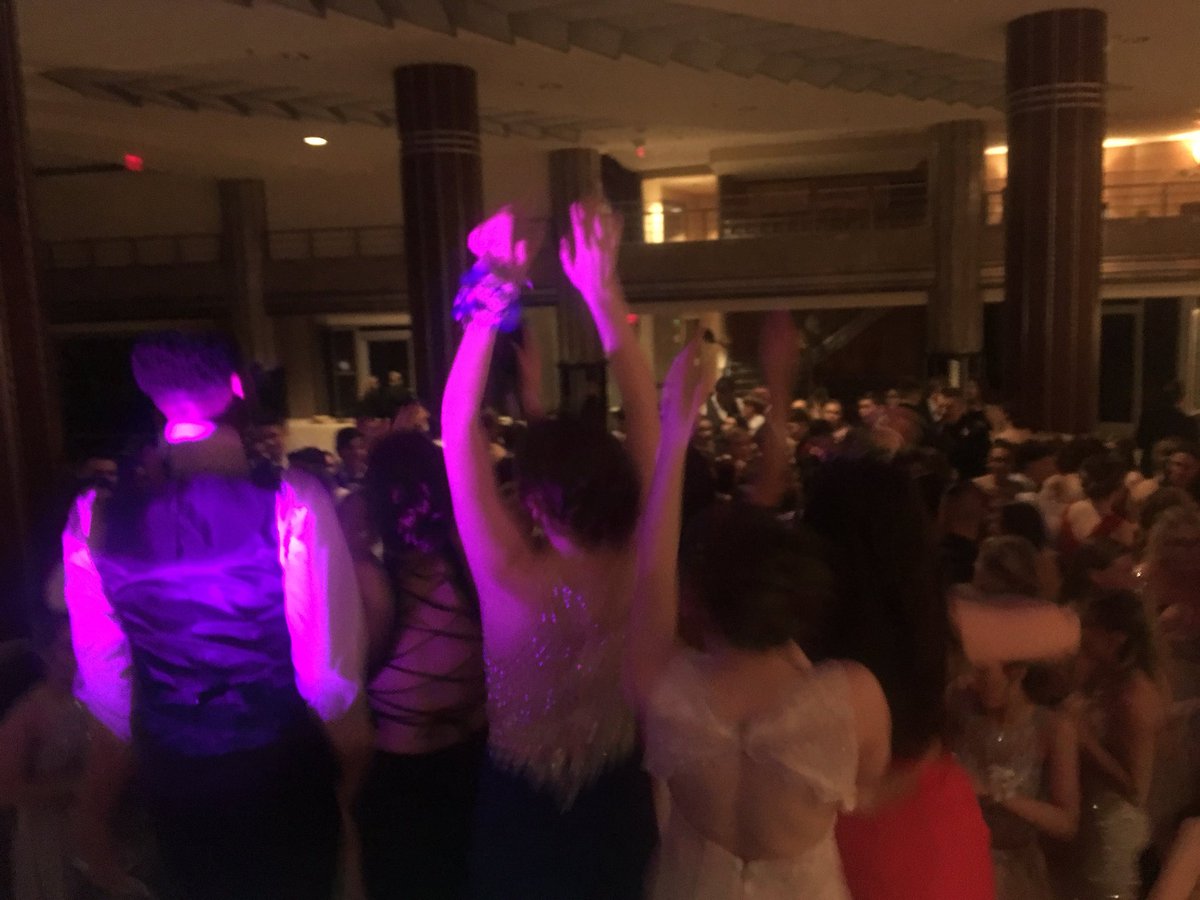 Bacon2019's tweet photo. Junior Prom going strong!! https://t.co/5bMSev9EtA