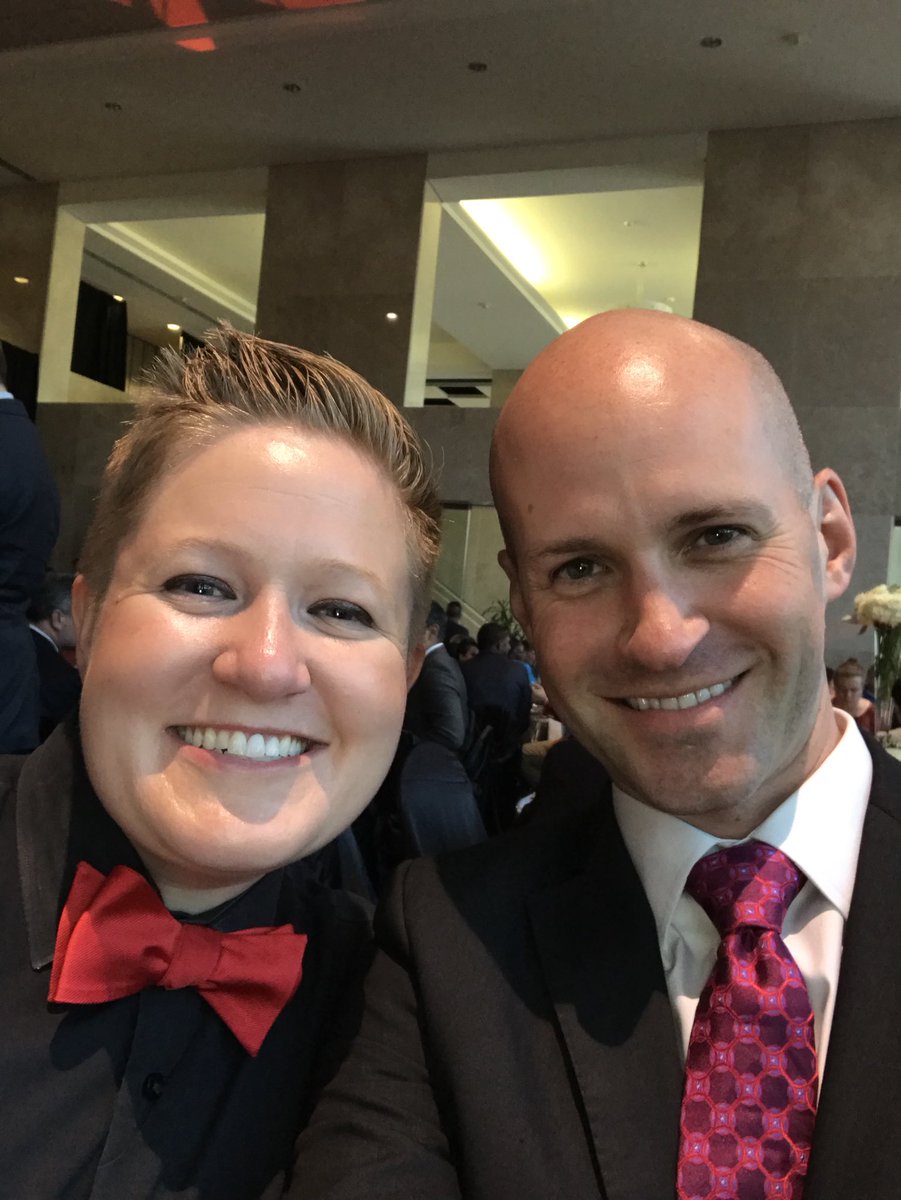 DrNGSmith's tweet photo. #UHRedDinner https://t.co/8QT5rRMMIh