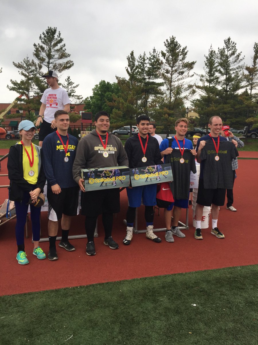 RoundnetWyatt's tweet image. Great day in Naperville for @NCSpikeFest today! 44 teams came out and showed that North Central is building a great #Spikeball community. They’re also planning more tournaments with one likely this fall!