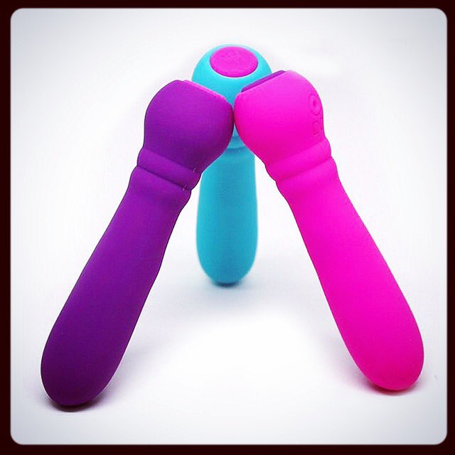 dallasnovelty's tweet photo. @bkwoodsbedroom @BlushNovelties @BMSEnterprises @BMS_Factory @wevibe Would you like to review the #Tango & others against our all-time best selling .@FemmeFunn #UltraBullet https://t.co/pZEkX5WVyf https://t.co/KUqkIIpzZx