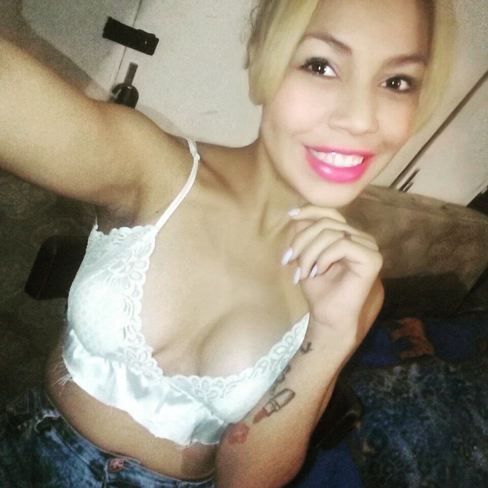 Lady_ninaaa's tweet photo. #NuevaFotoDePerfil https://t.co/ZfVmBGLOF7