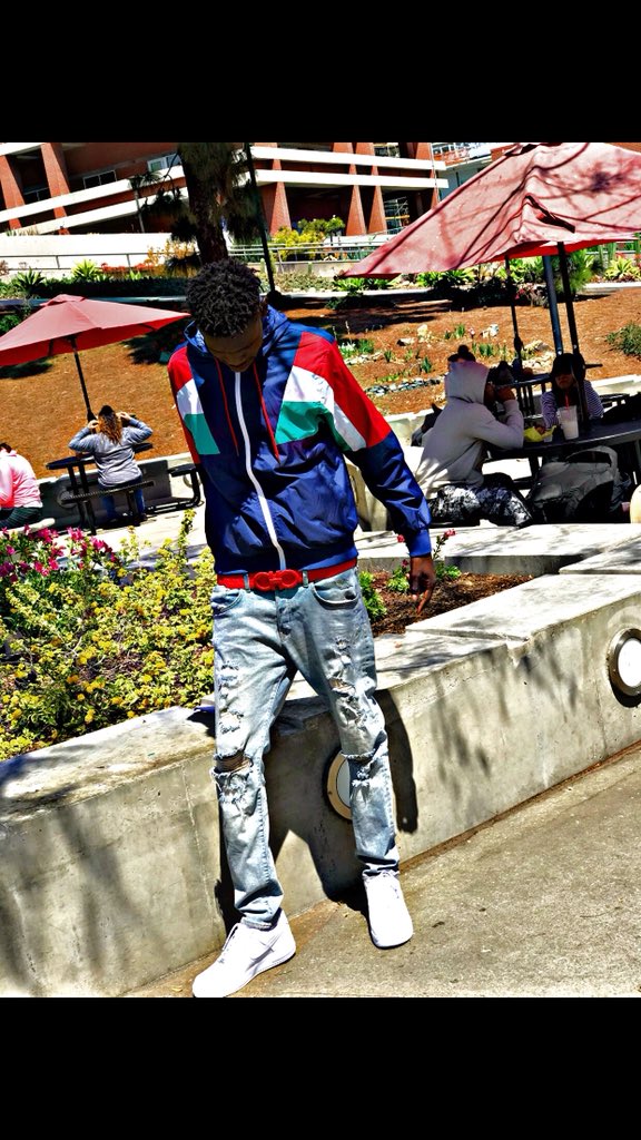 gowolo8's tweet photo. I was born with all this drip, I came out a faucet 💦 https://t.co/ku9vTwgCzH
