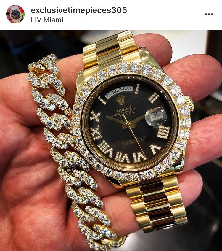 ETimepieces305's tweet photo. Saturday night lights!!
#SaturdayMotivation #weekendvibes #Weekend #SaturdayNight #Diamonds #rolex #watches #watch #daydate2 #gold #jewelry #luxurylifestyle #luxury #lifestyle #miami #nyc #vegas #la #exclusivetimepieces305 https://t.co/XcS64hlwNQ