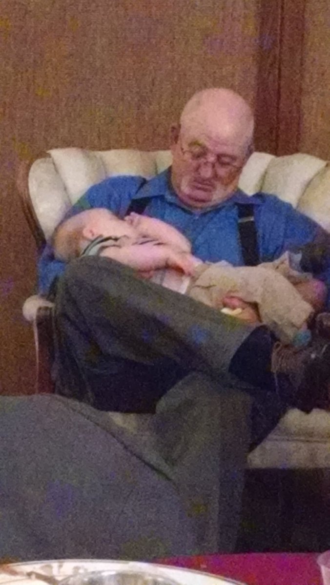 #LovinLundgren such a fun reception that both the young and old got worn out😆😴