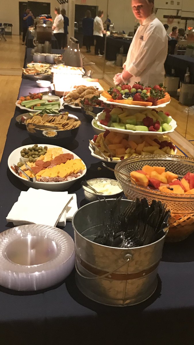 BHS_Culinary's tweet photo. Graduation Buffet for BHS Faculty tonight! 👩‍🎓🎓 https://t.co/OVC5mkgNss