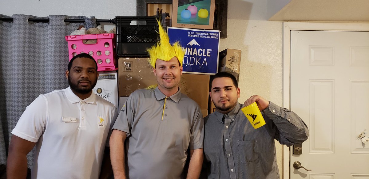 Joethesprintguy's tweet photo. SELL HOUSE ✔
FIND A NEW HOUSE ✔
GET EVERYTHING PACKED ✔
READY TO  BRING OUR SPRINTHUSIASM TO DFW @DonGuzzardo https://t.co/J6xJN38AT8