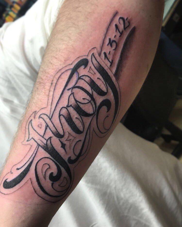 Esonetattoos39's tweet photo. #sonetattoos #esonetattoos #s1tattoos #allaboutink #pensacolatattoos #phatboys #PHATBOYS #Lifestyle #AlwaysHungryNeverThirsty #AHNT #RealPhatboyShit #RPS #Hustle&Muscle #MajorFactorsNoActors
#Phactors #DuesPaid night cap https://t.co/v2MP5KXWyL