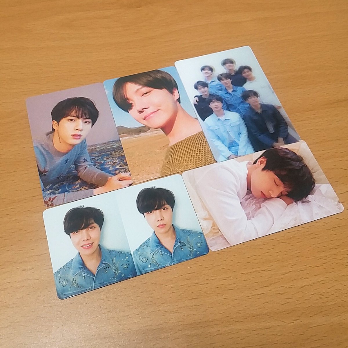 끼야오오 배송 못기다리고 한 세트 샀는데 스페셜포카💘  

 #IVoteBTSBBMAs <a href="/BTS_twt/">방탄소년단</a>