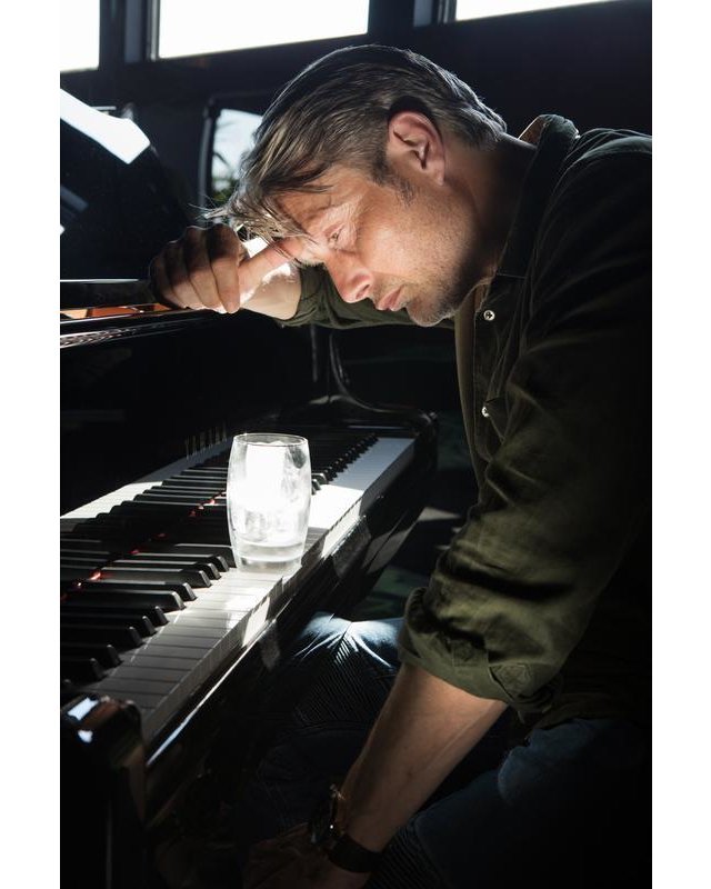 Mads Mikkelsen by Fabrice Dall’Anese for Stern magazine instagram.com/stern/