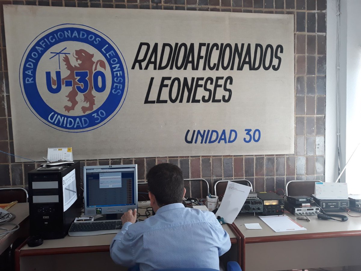 EA1RCU's tweet photo. En la U30 @EA1RCU hoy estamos todo el día a tope dando letras en #40m para el diploma #leóncapitalgastronómica2018. También dando las anteriores. ¡Grandes #premios! #Radioaficion #LSB https://t.co/9LvARv5QVG