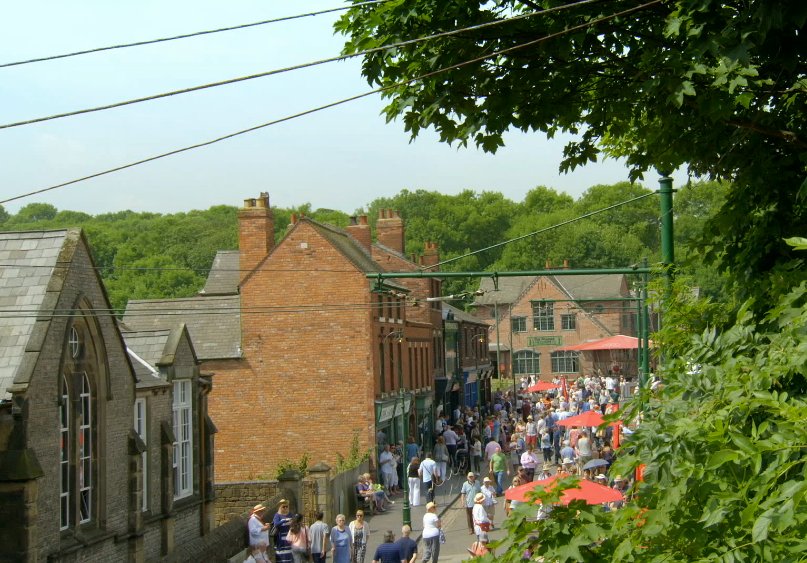 BCLivingMuseum's tweet photo. Look out for BCLM tonight as @BBC_ARoadshow  visits once again. 
 @BBCOne 8pm. https://t.co/NOhoTCcGT3