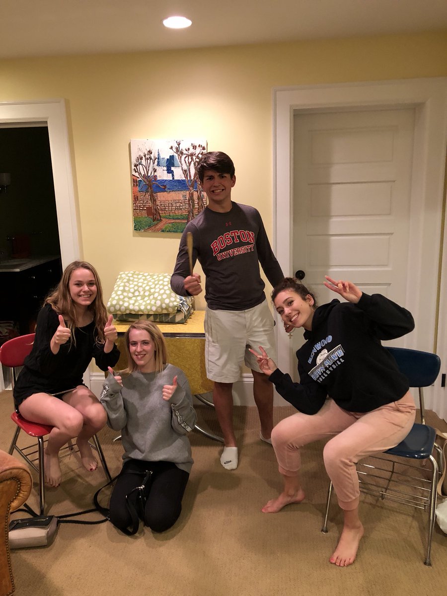 huck_sorock7's tweet photo. @swseniorass18 Talia Sasha and Sarah are all dead! https://t.co/Me5YLTnisE