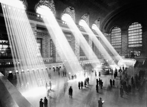 An Online Gallery of Over 900,000 Photos of Historic New York City goo.gl/QQnVhB