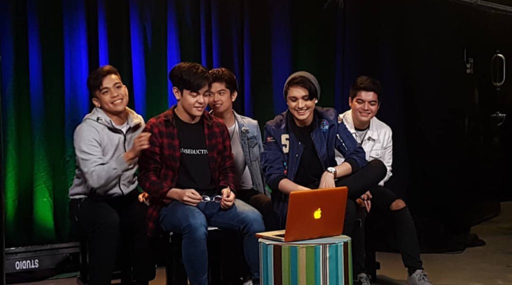 JulianTLoves's tweet photo. The #Fbois @iamJulianT , @itsjackkreid , @DanHuschka , @andoymuhlach and @hashtag_Vitto for @MYXphilippines Daily Top 10.
-Ar β€οΈ https://t.co/4Mx8gswp3Y